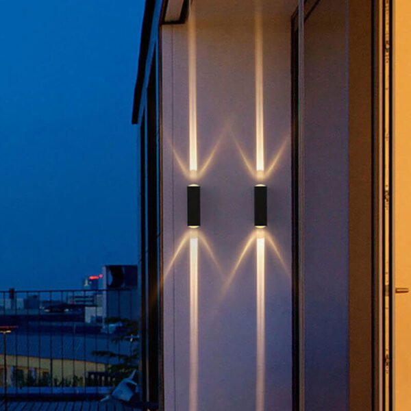 Prostokątna zewnętrzna lampa ścienna LED