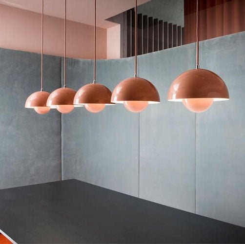Skandynawska metalowa lampa wisząca z regulowanym przewodem