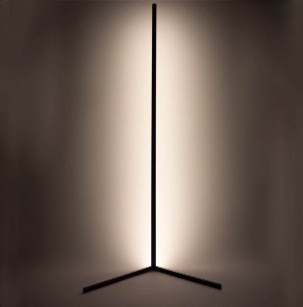 Regulowana narożna lampa LED ze zdalnym sterowaniem