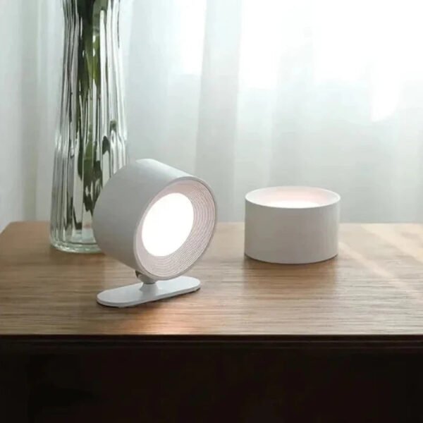 Bezprzewodowa obrotowa lampa ścienna o minimalistycznej formie
