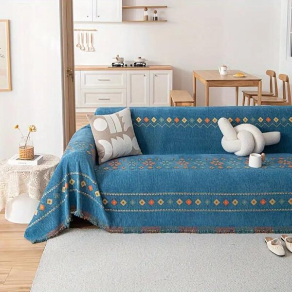 Narzuta w stylu boho z dekoracyjnymi frędzlami