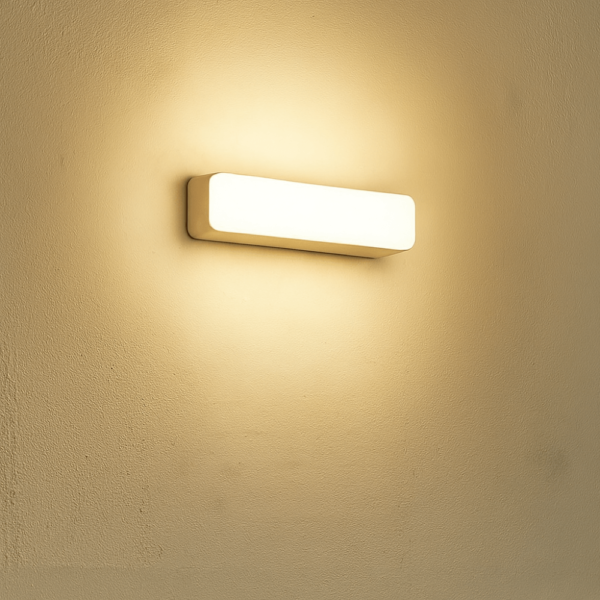 Smukła lampa LED do lustra z montażem ściennym