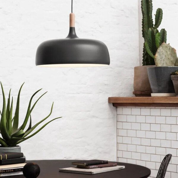 Nowoczesna sufitowa lampa LED w wielu kolorach