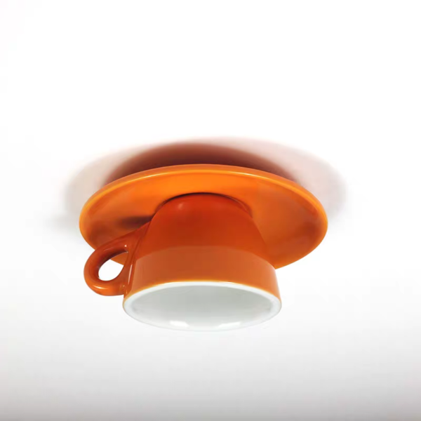 Ceramiczna lampa sufitowa w kształcie kubka do kuchni i jadalni