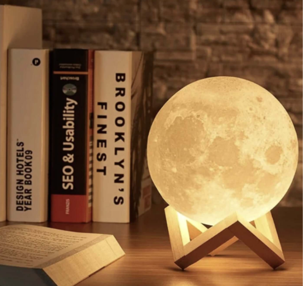 Bezprzewodowa lampa LED z regulacją jasności i pilotem