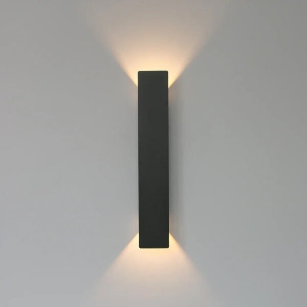 Nowoczesna lampa LED do przestrzeni zewnętrznych