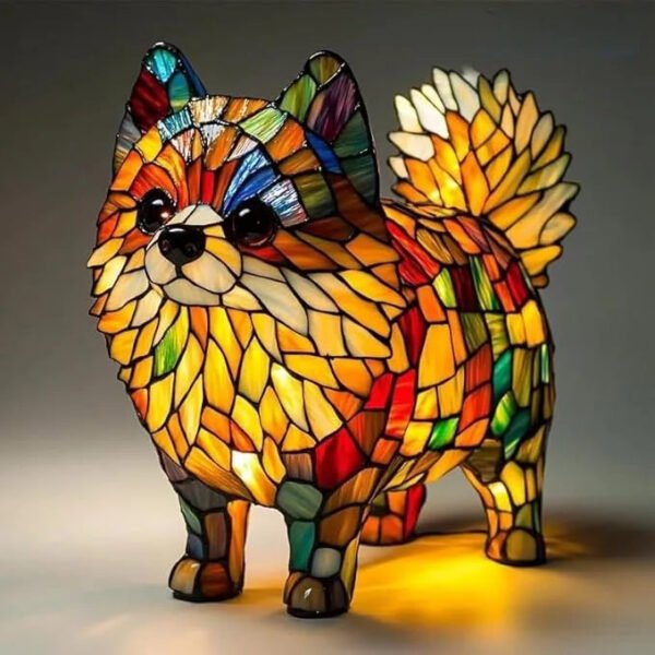 Lampa stołowa z barwionego szkła z motywem psów