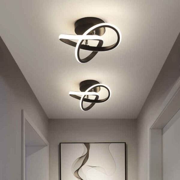 Lampa sufitowa LED z trzema ruchomymi pierścieniami