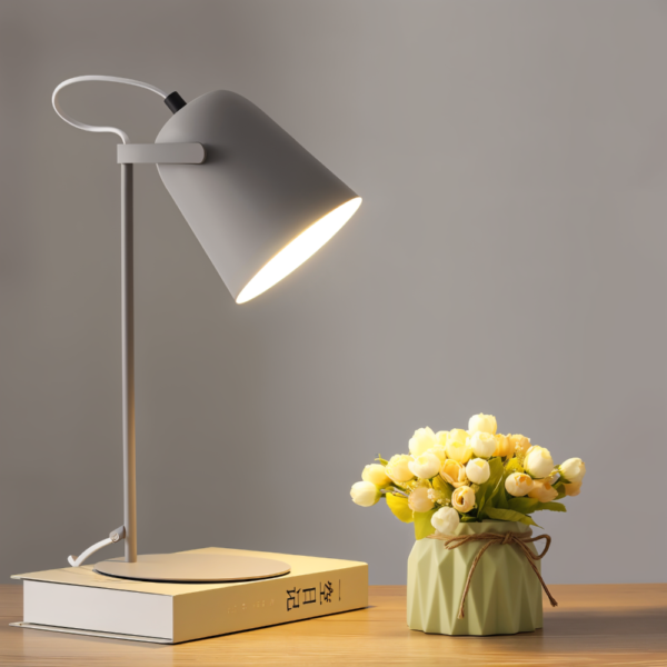 Nowoczesna regulowana lampa biurkowa z ruchomym kloszem, oprawka E27