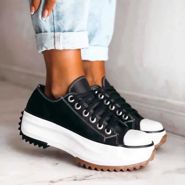 Damskie buty spacerowe z paskiem w stylu retro