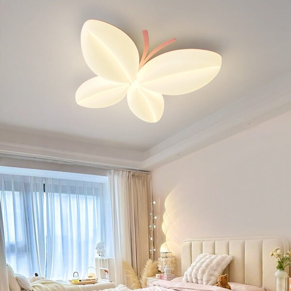 Dekoracyjna lampa sufitowa LED w formie motyla