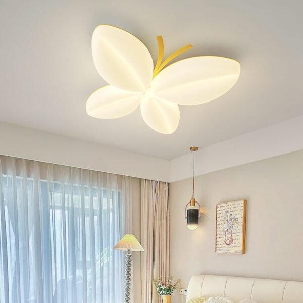 Dekoracyjna lampa sufitowa LED w formie motyla