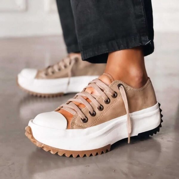 Damskie buty spacerowe z paskiem w stylu retro