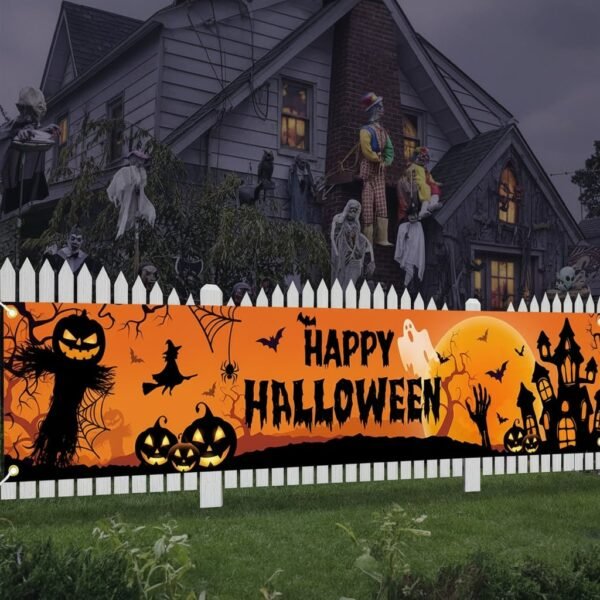 Poziomy baner halloweenowy z dynią, duchem, zamkiem i oczkami