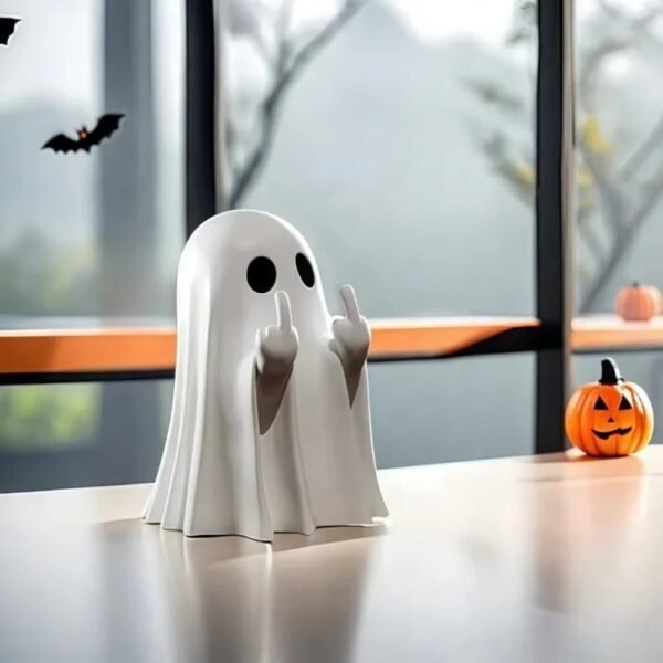 Matowa figurka ducha z żywicy na Halloween – na biurko i półkę