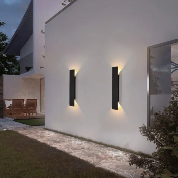 Nowoczesny aluminiowy kinkiet zewnętrzny LED IP65