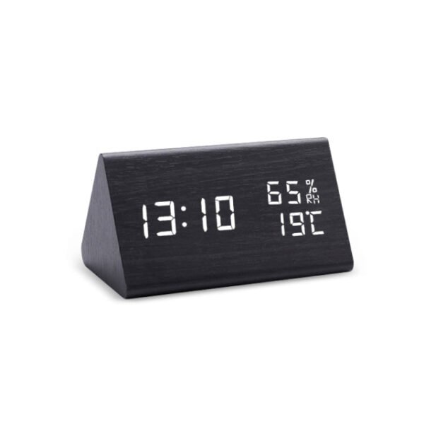 Minimalistyczny cyfrowy budzik LED z efektem drewna