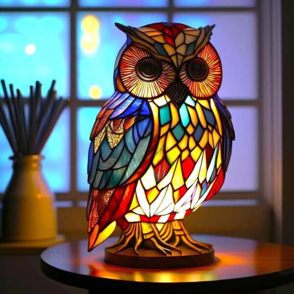 Dekoracyjna lampka nocna LED z kolorowymi motywami zwierząt